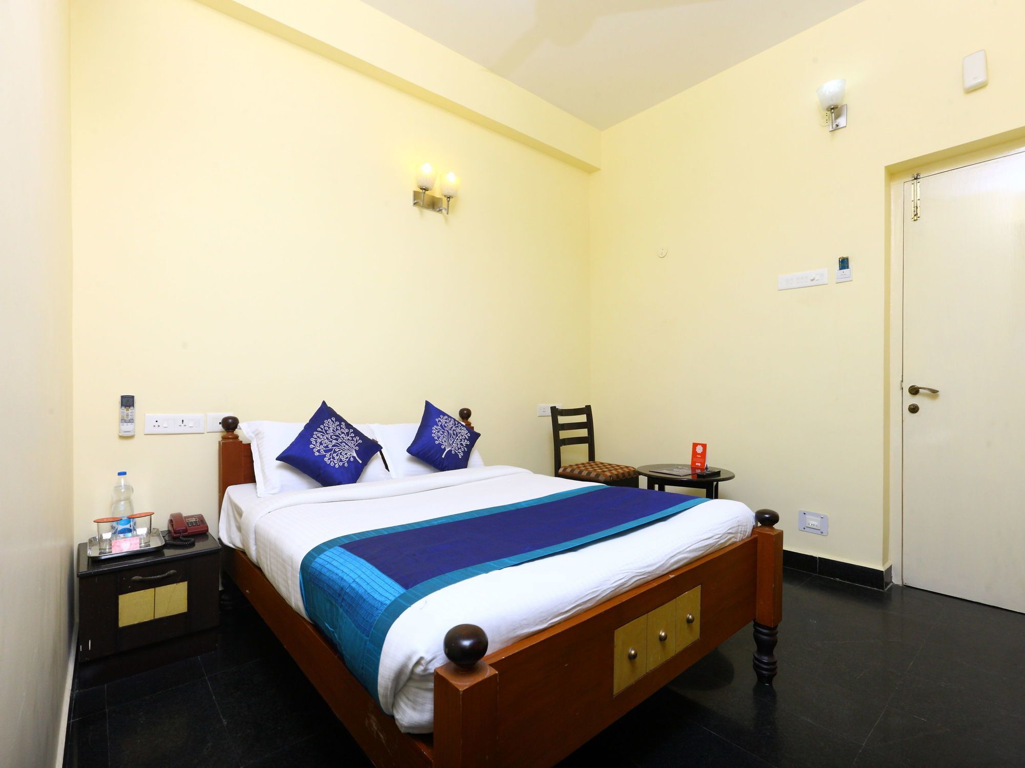Oyo 10630 Nano Turf Hotel