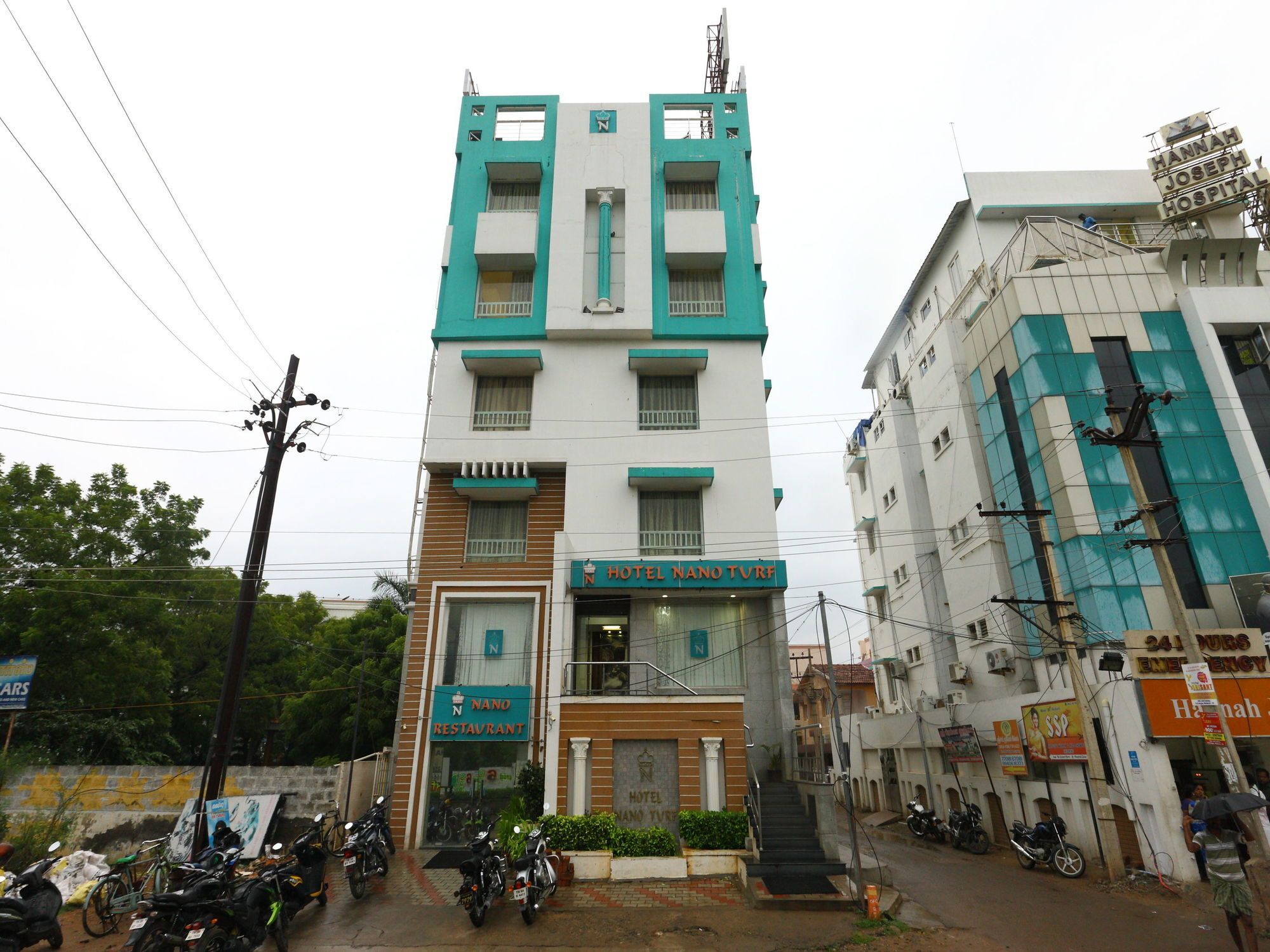 Oyo 10630 Nano Turf 3* Madurai