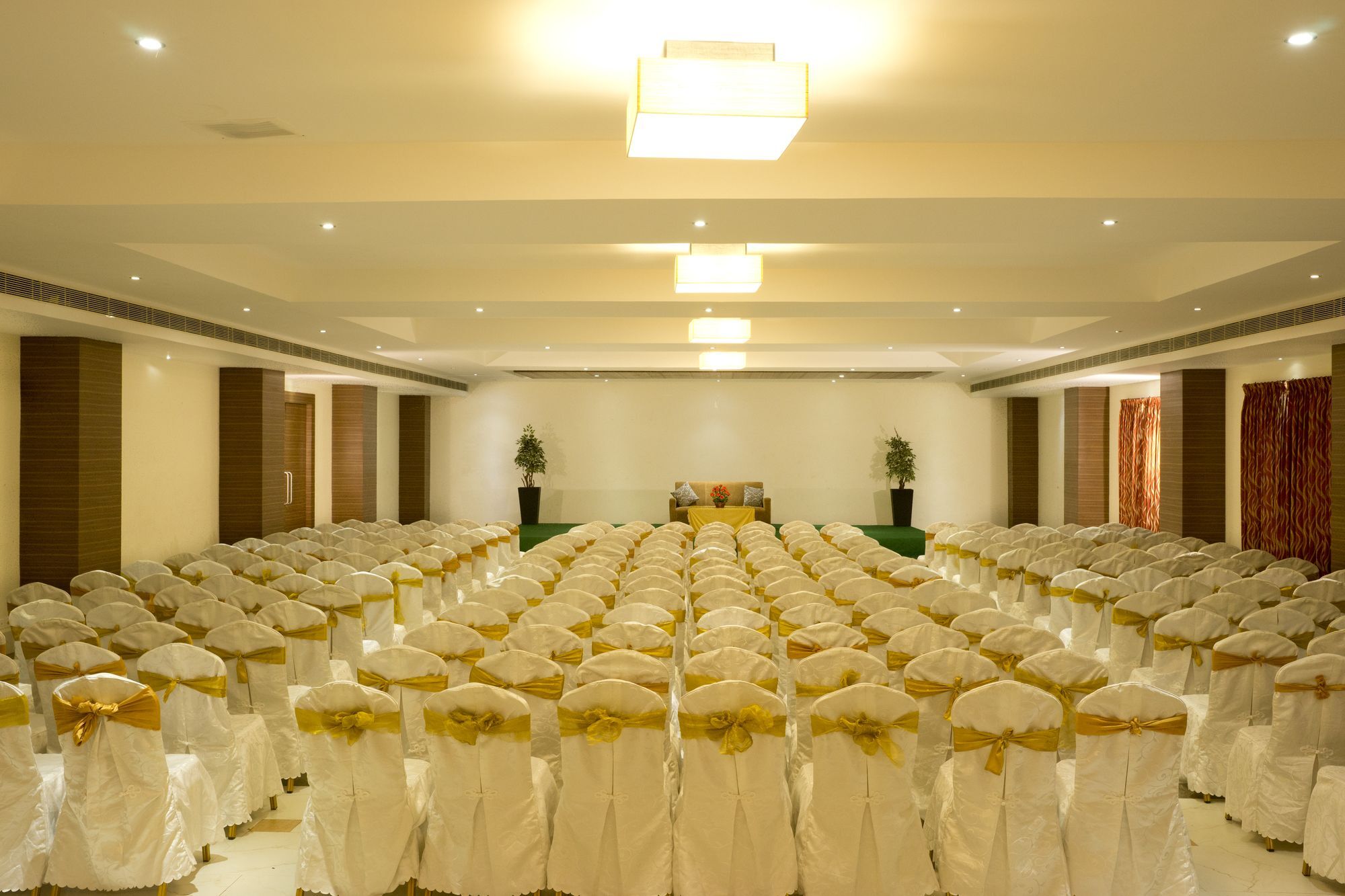 Hotel Poppys 4*