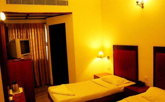 The Golden Park 4*