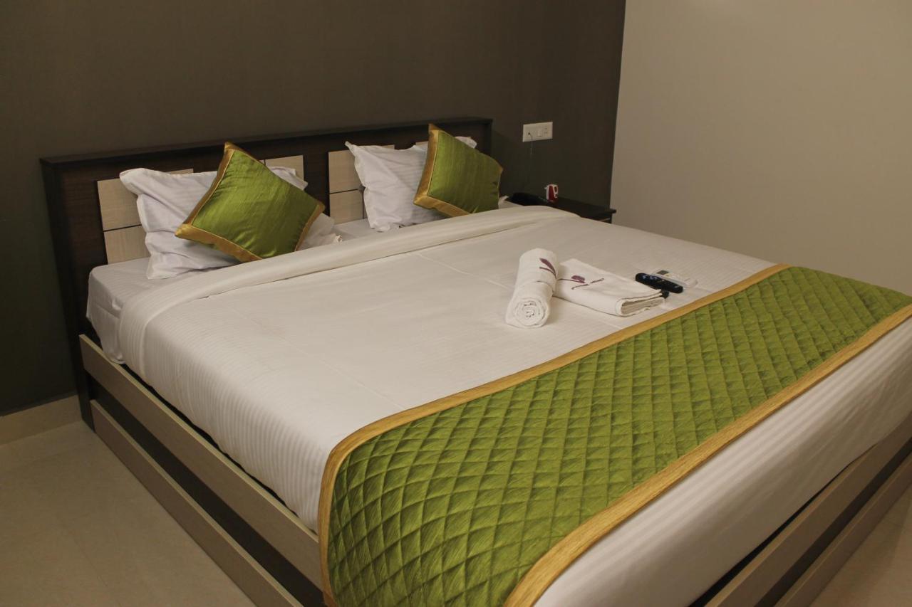 Viswa Residency By Azalea 3*