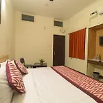 Hotel O Flagship Hotel Kathir Palace