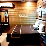 Sri Arulmuthu Residency