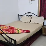 Avvai Home Stay