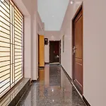 Super Hotel O Hi-Way Residency