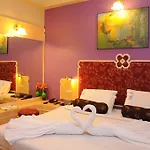 Hotel Saratharajans