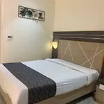 Hotel Temple City