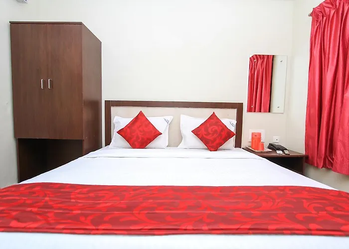 Oyo Flagship 16691 Hotel Chakkaravarthi