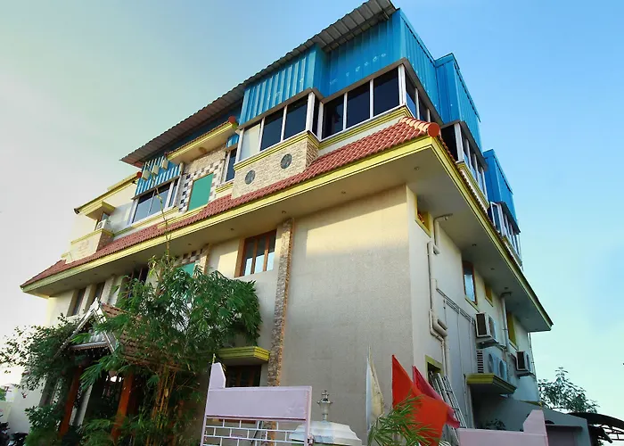 Oyo 5672 Vaani Villa