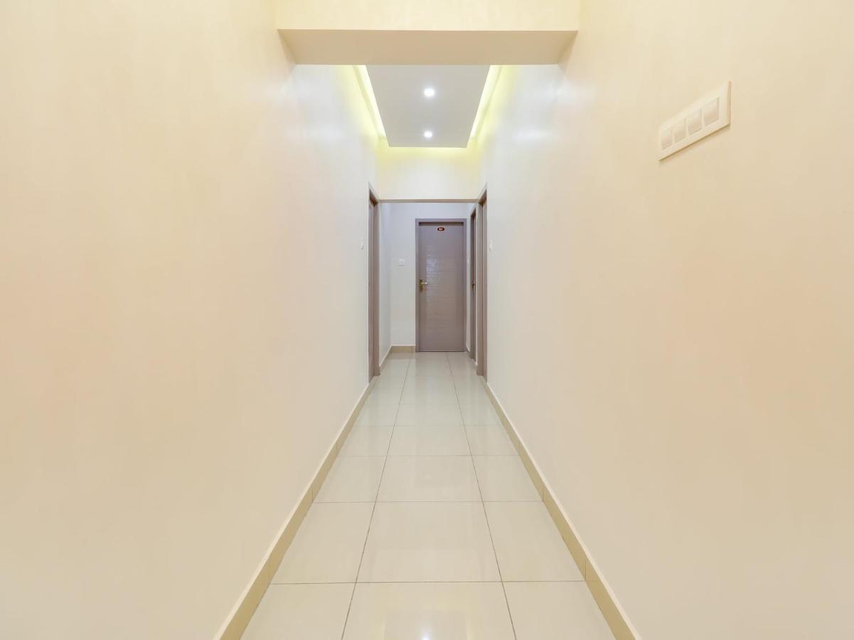 Hotel Fabhotel Chakkra Residency 3*
