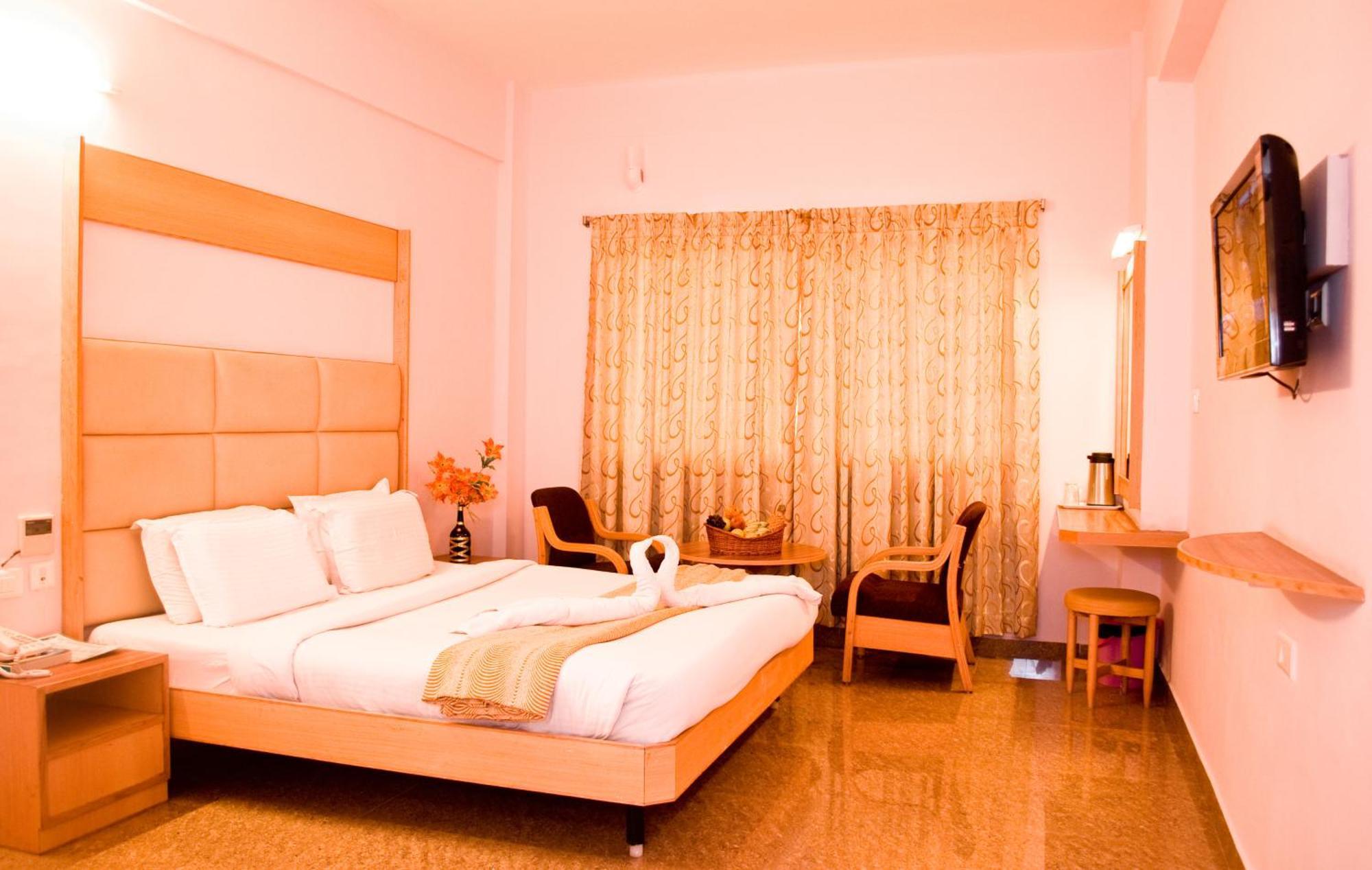 Hotel Rajadhane 3*