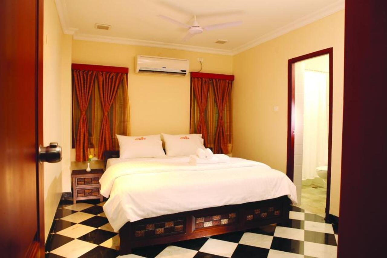 Meenakshi's Sunshine Hotel Madurai