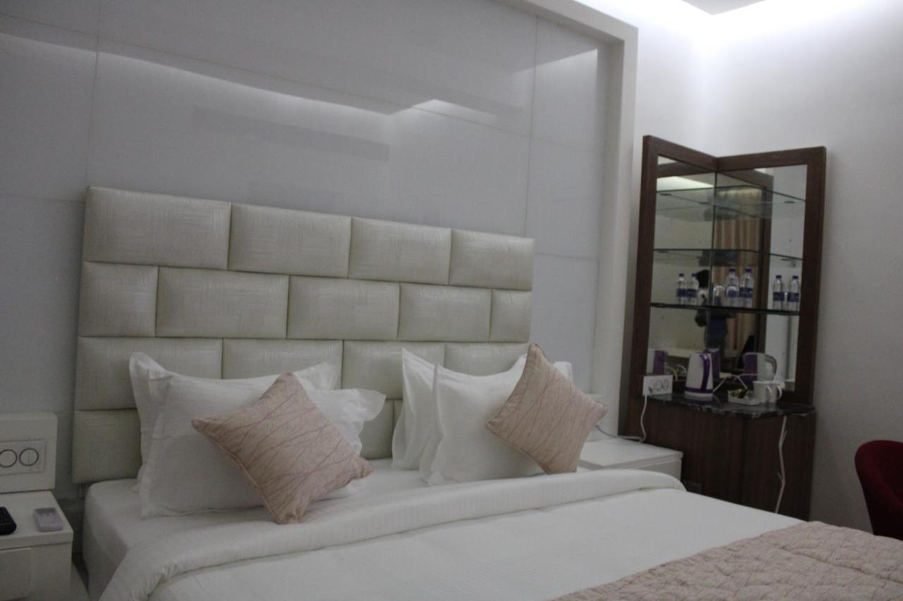 La Vivanta 3*