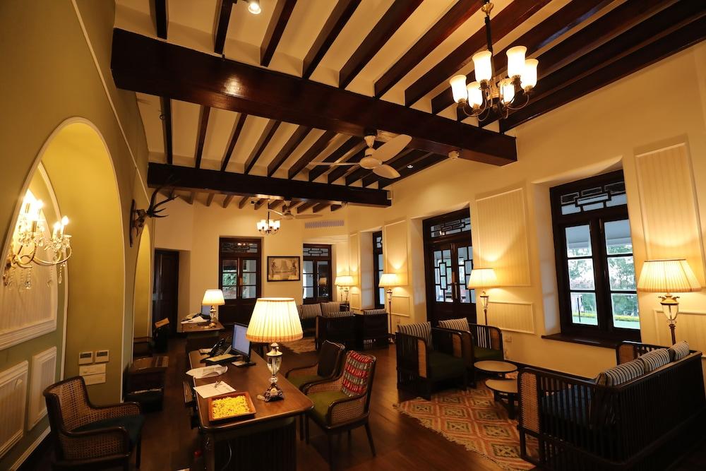 Gateway Hotel