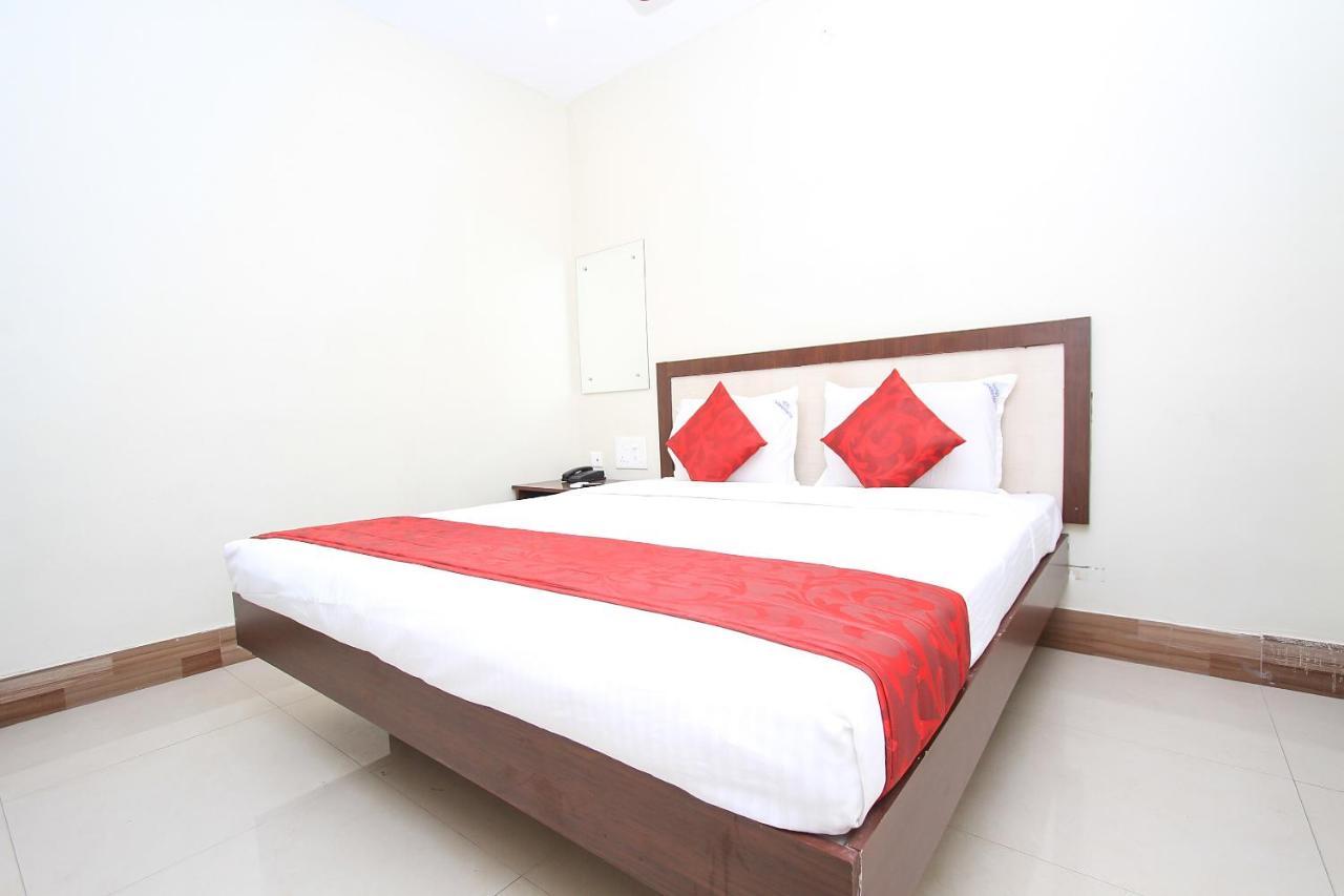 Hotel Oyo Flagship 16691 Chakkaravarthi