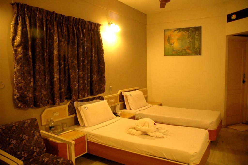 Hotel Saratharajans 3*