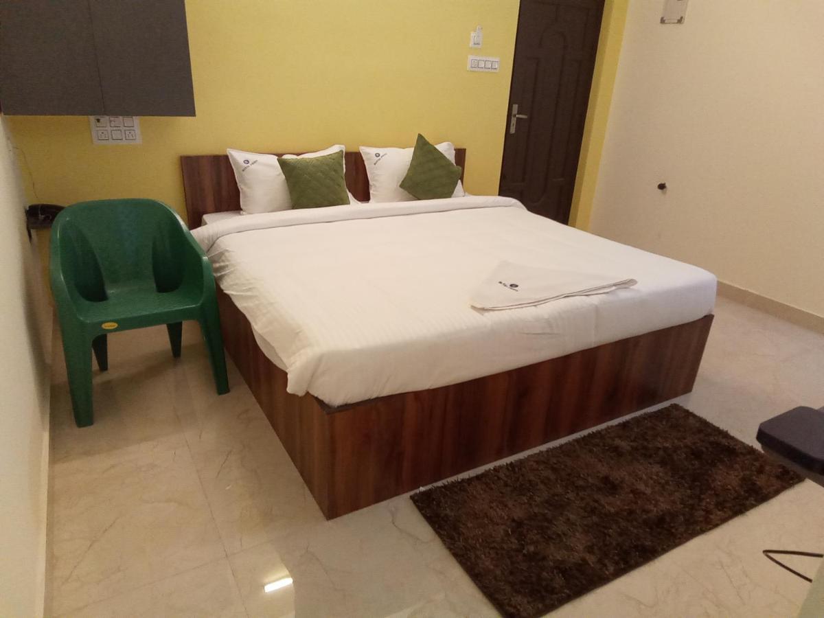 Pph Living Royal Pride Bed & Breakfast
