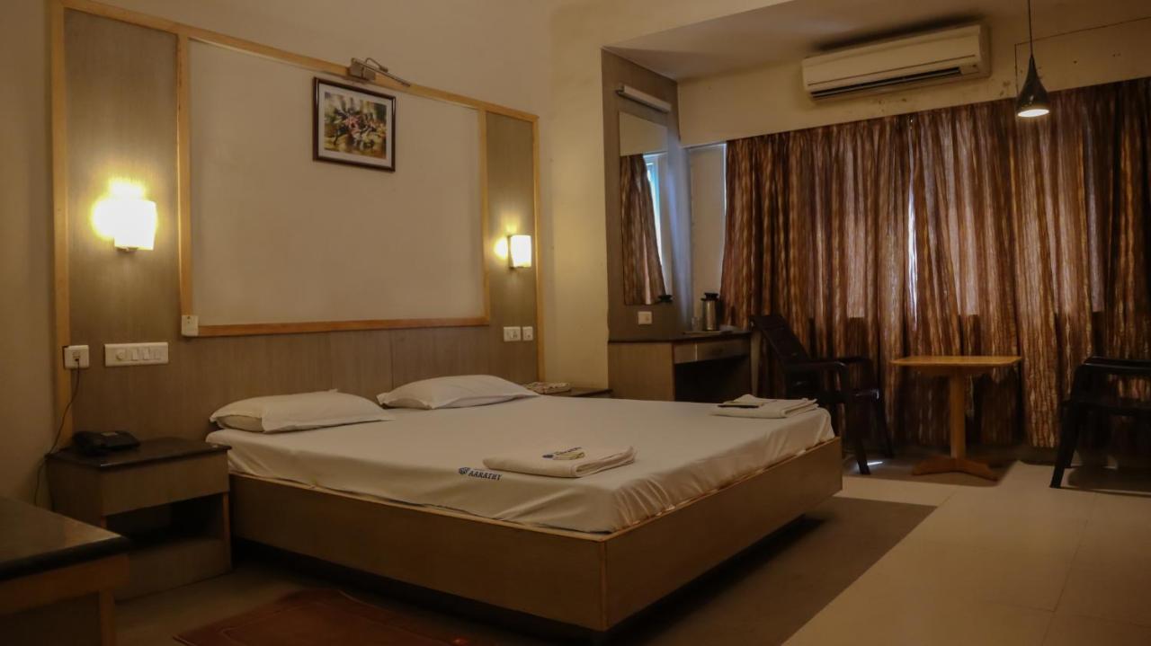 Aarathy Hotel