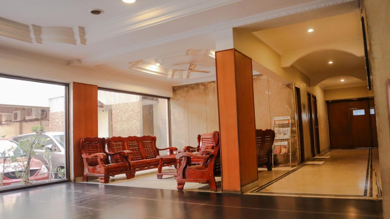 Hotel Aarathy