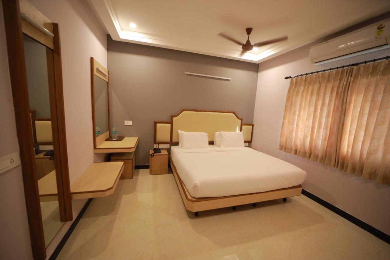 Hotel Majestic 2*