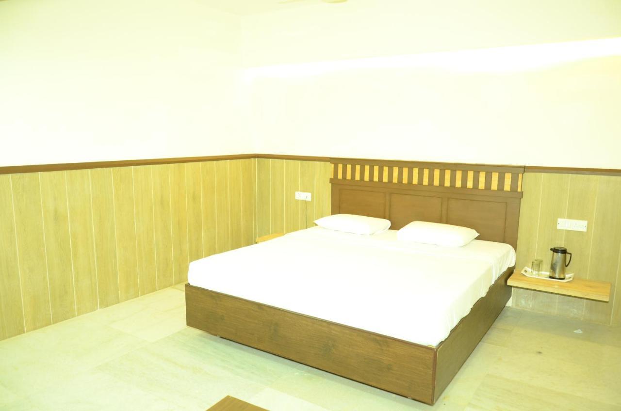 Rathna Residency 4*