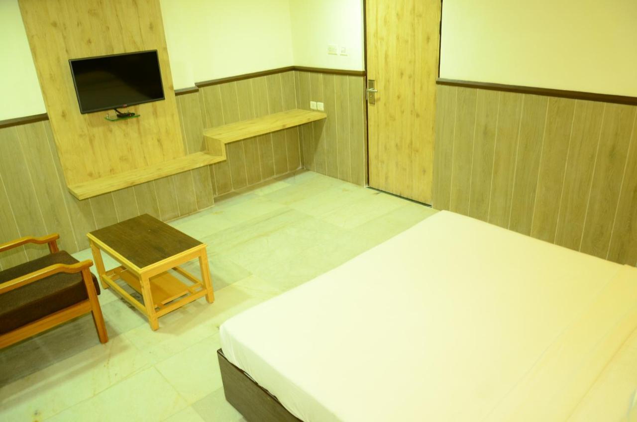 Rathna Residency Hotel