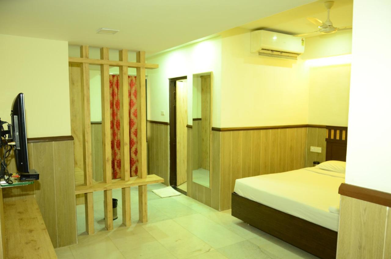 Hotel Rathna Residency 4*
