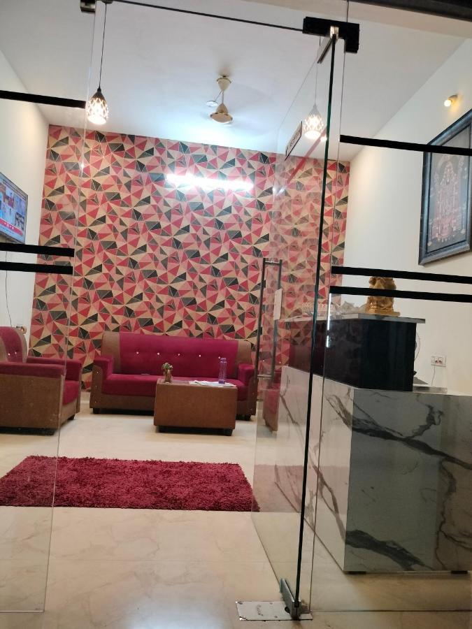 Bed & Breakfast Pph Living Royal Pride *