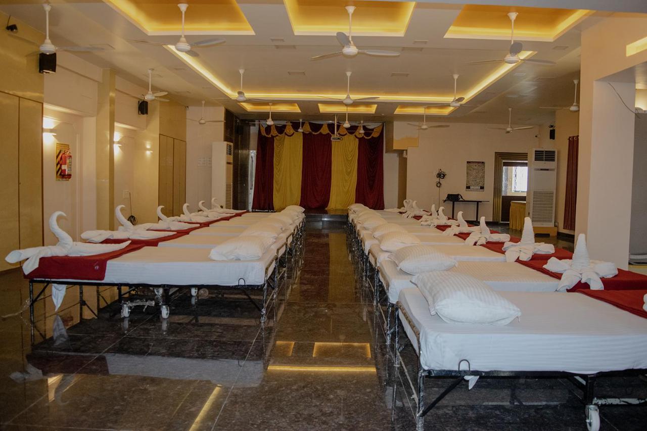 Hotel Lotus 3*