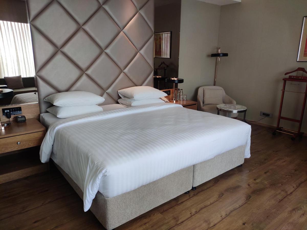 Courtyard By Marriott Hotel 5*