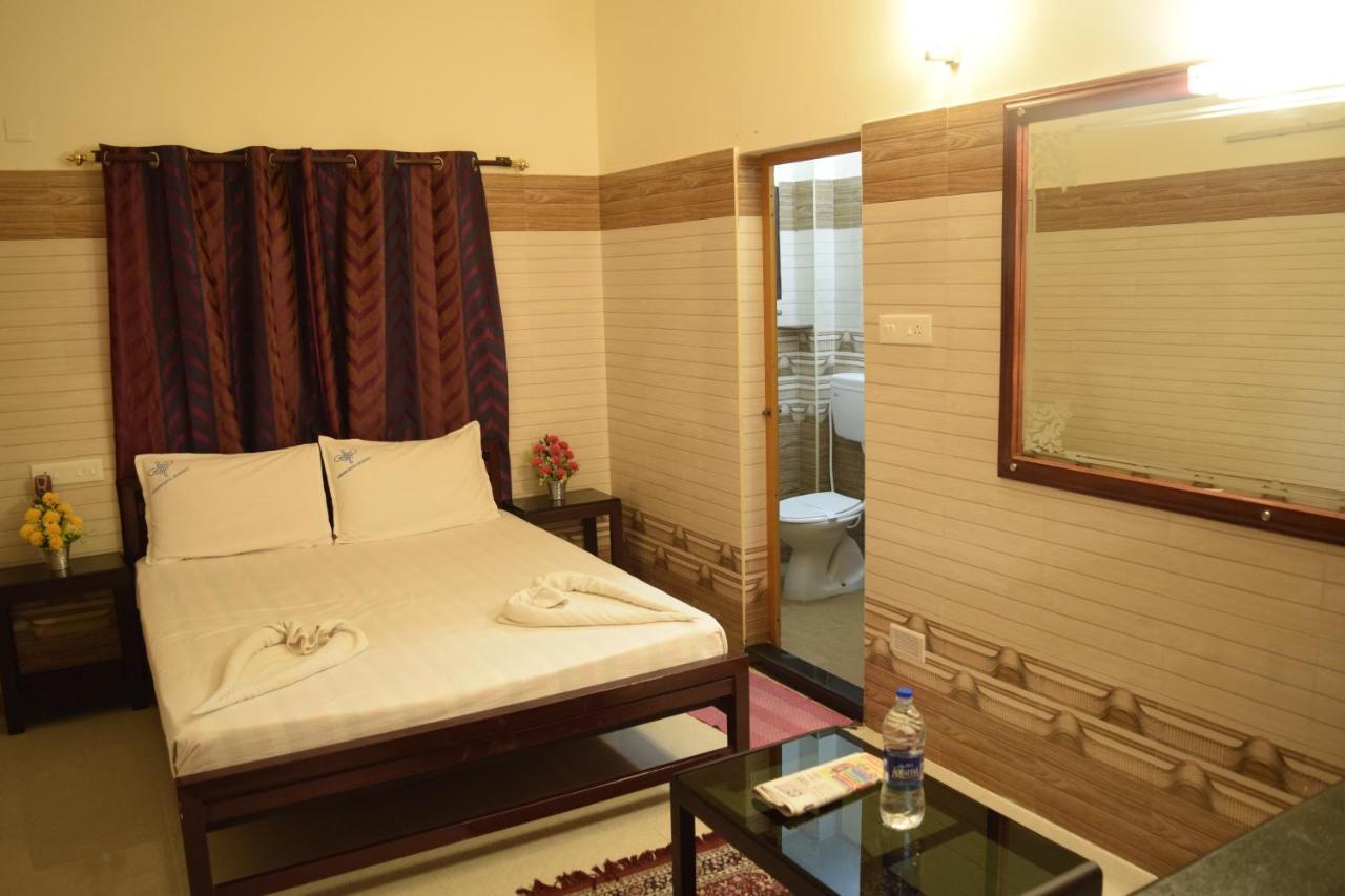Abirami Rayal Residency Lodge