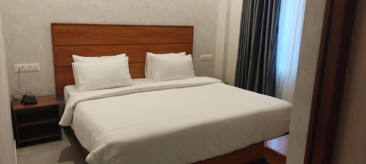 Cr Rivera Hotel