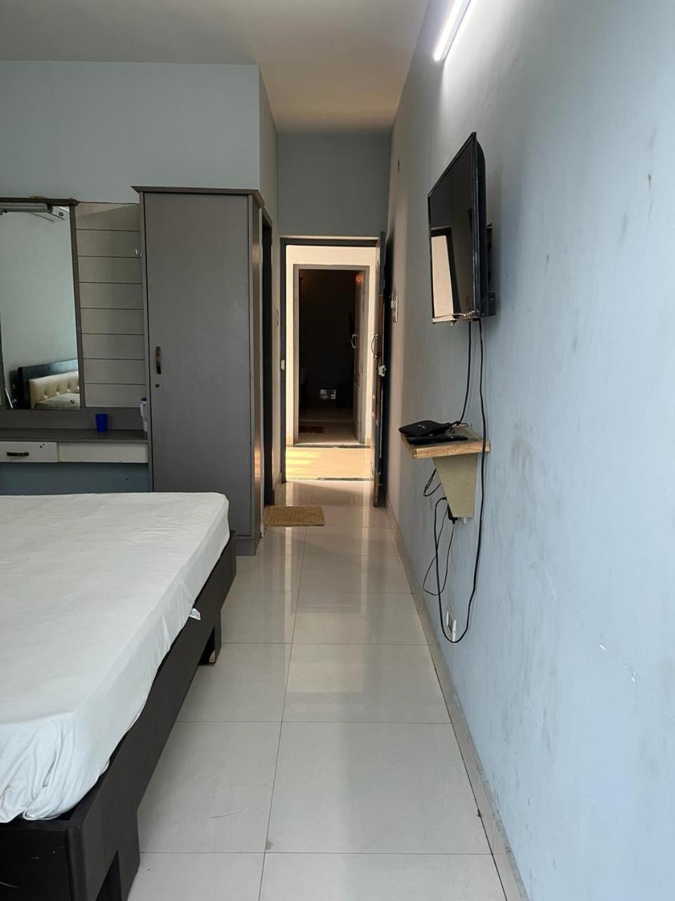 The Alp Hotel *