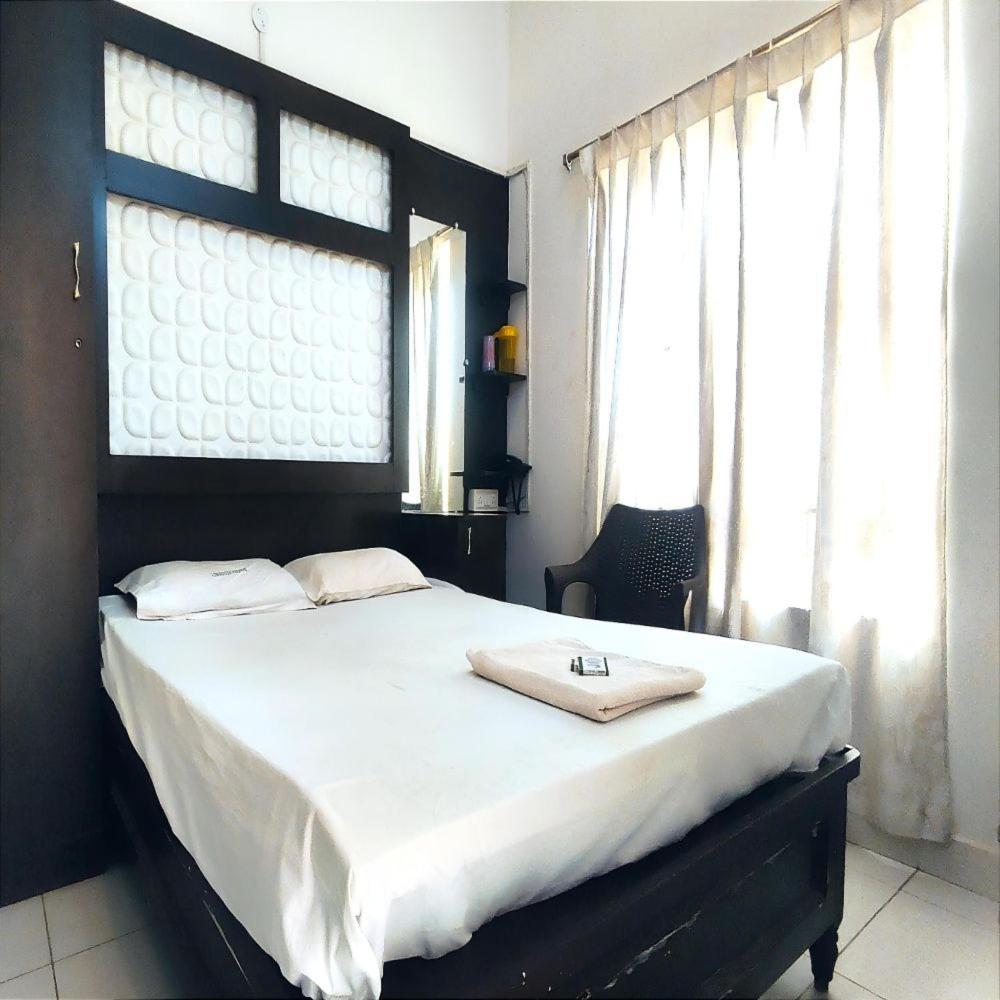 Hotel Sharma Residency 2*