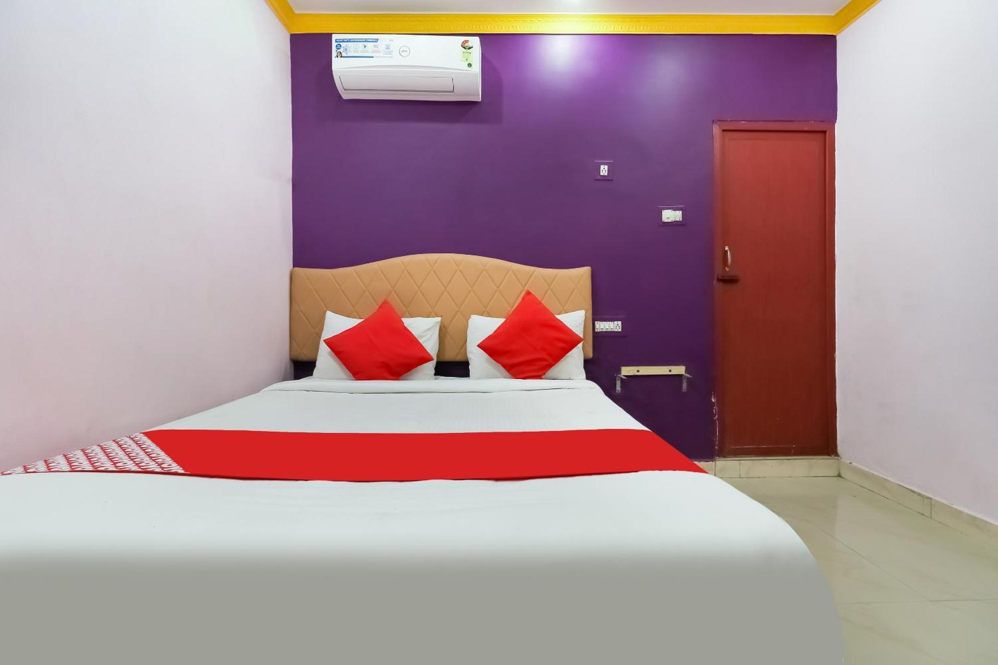Oyo Sri Devi Residency Hotel