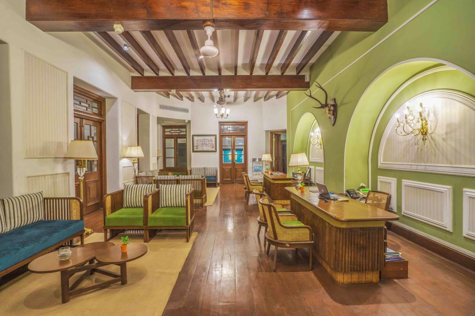Gateway Hotel 5*