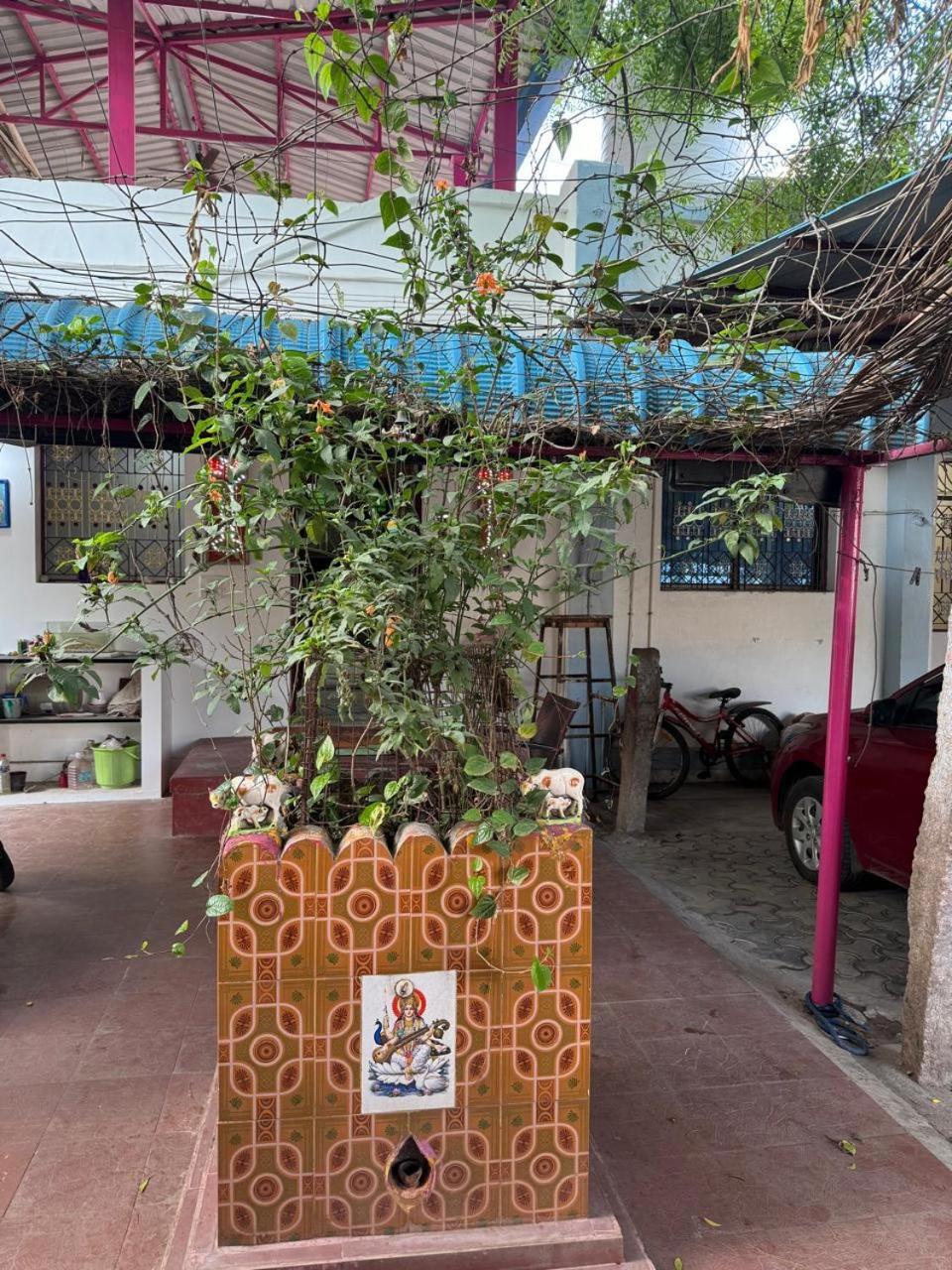Holiday home Avvai