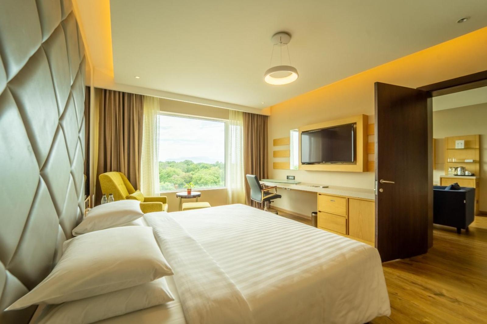 Courtyard By Marriott