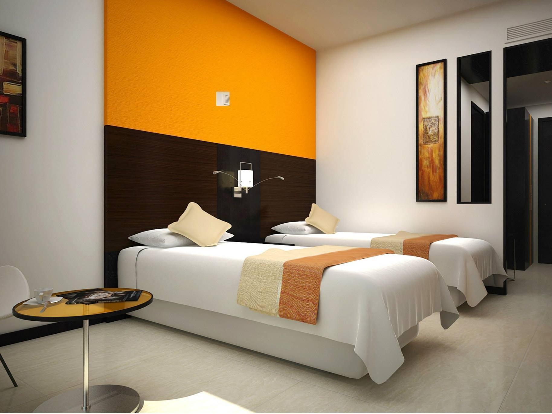 Astoria Hotel 3*