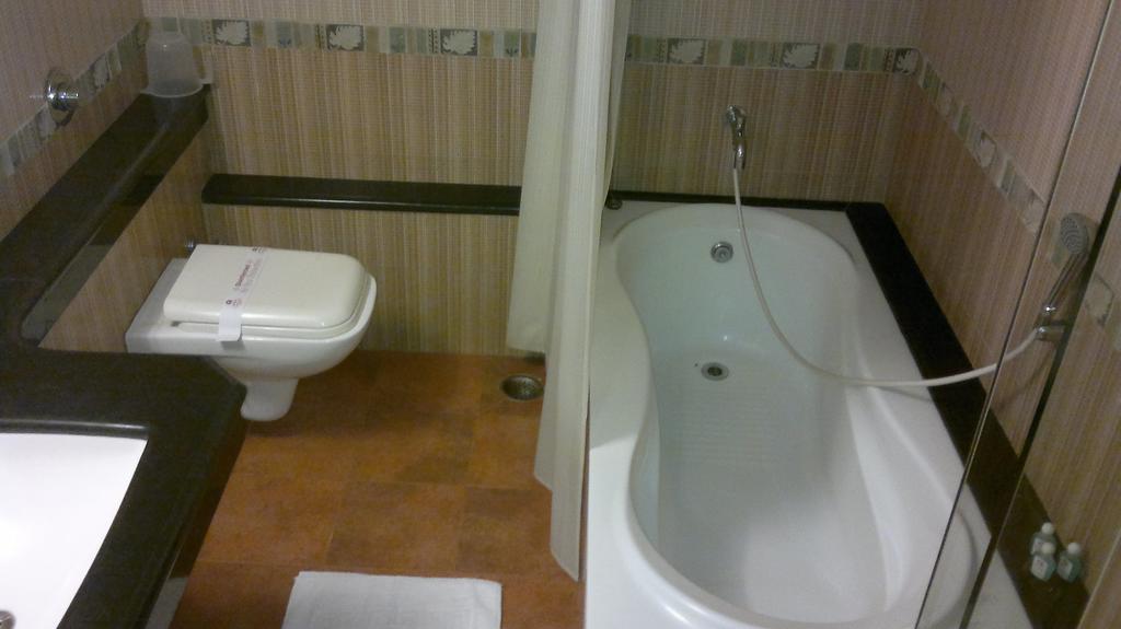 Hotel The Residency 3*