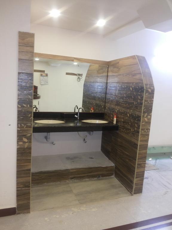 Hotel Nambi 3*