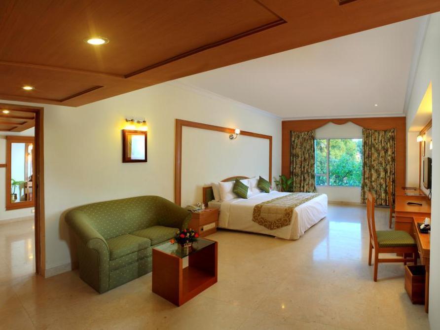 Courtyard By Marriott Hotel 5*