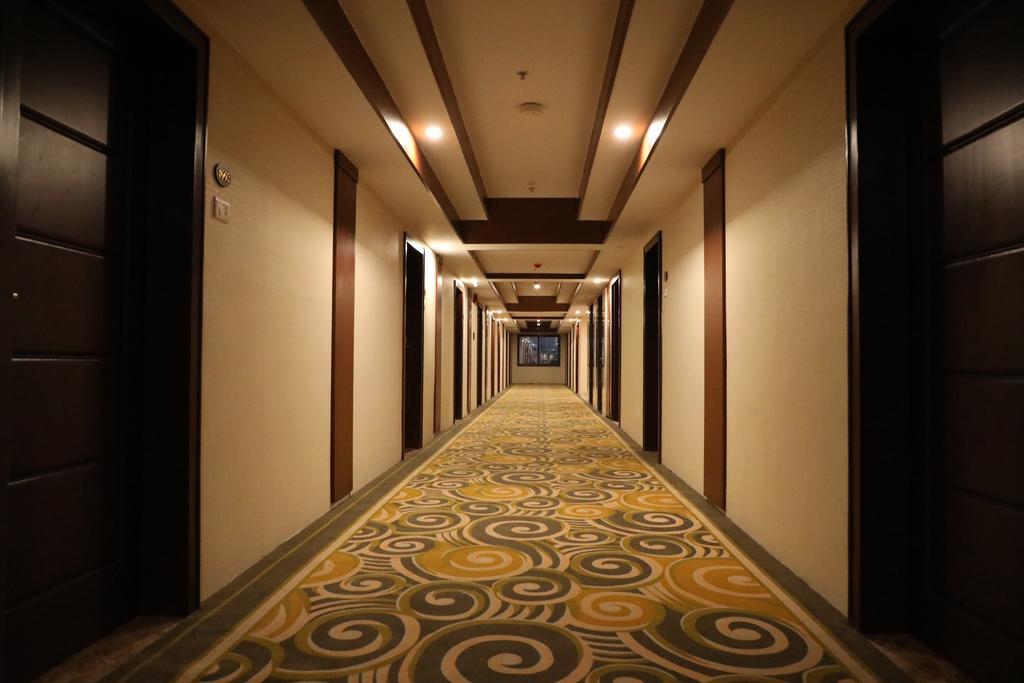 The Thangam Grand Hotel 3*