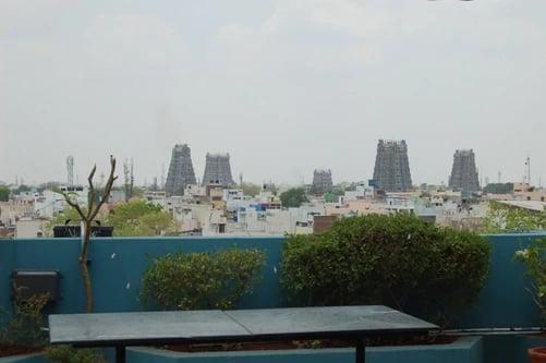 Park Plaza Hotel 2*
