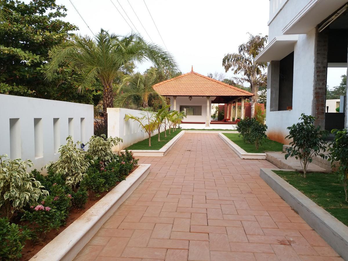 Mount Retreat -