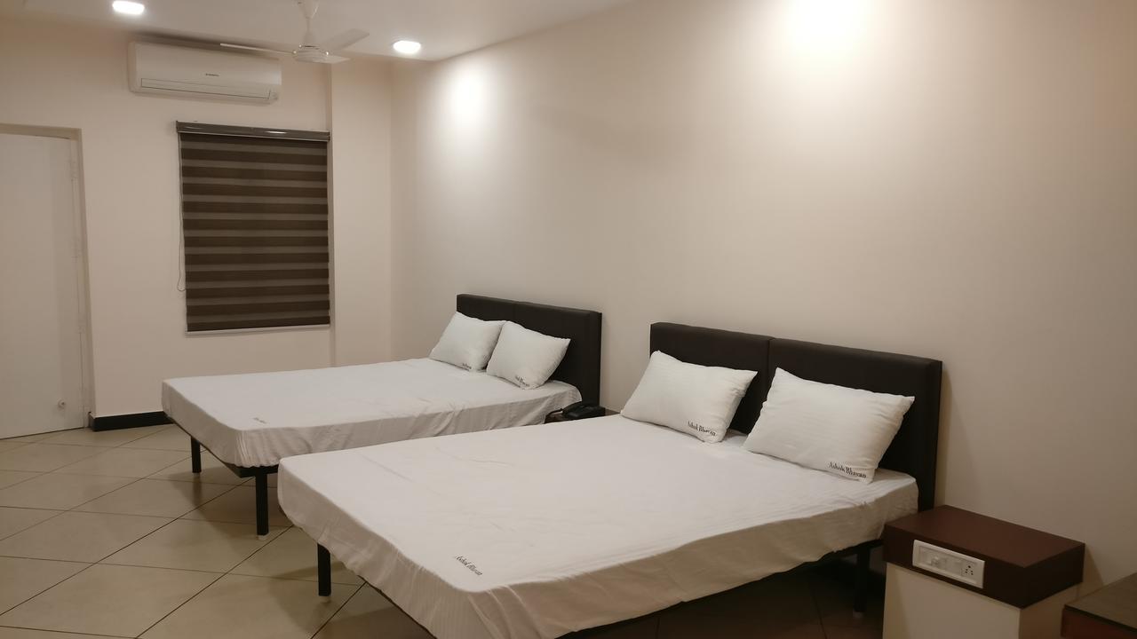 Hotel Ashok Bhavan 3*