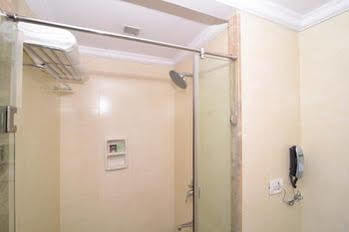 Oyo Premium Railway Junction Hotel 3*