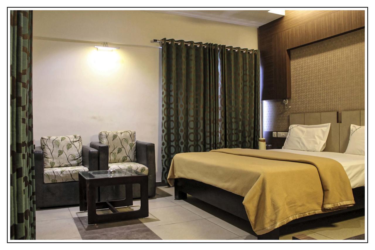 Hotel Prem Nivas 2*