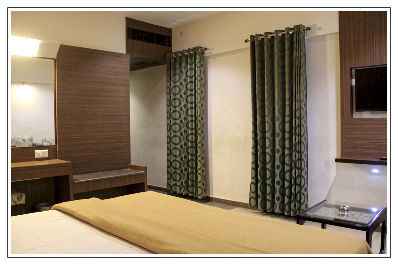 Hotel Prem Nivas 2*
