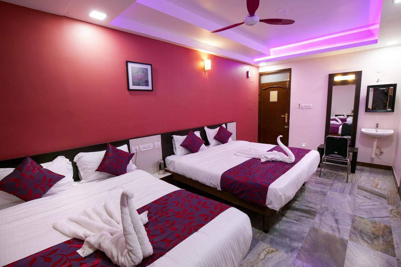 Lotus Hotel